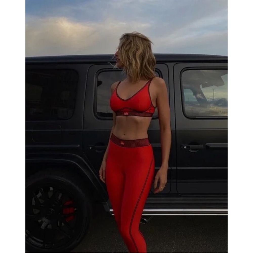 ALO Yoga “Red Hot Summer” Line Up Set in Small - only worn once